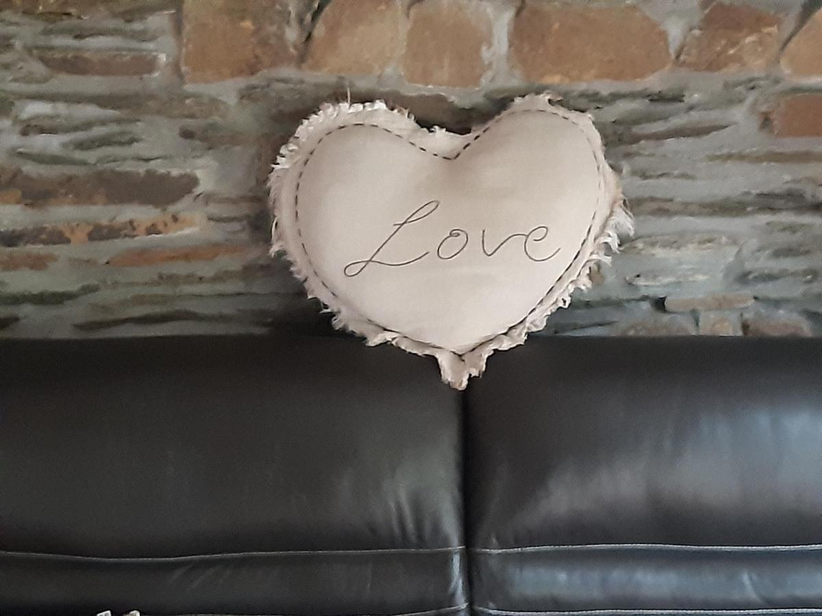 Gite Au Coeur De Champlon Exteriér fotografie